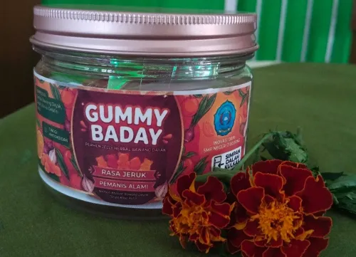 Gummy Baday (Permen Jelly dari Ekstrak Bawang Dayak) Inovasi SMP Negeri 2 Bojong